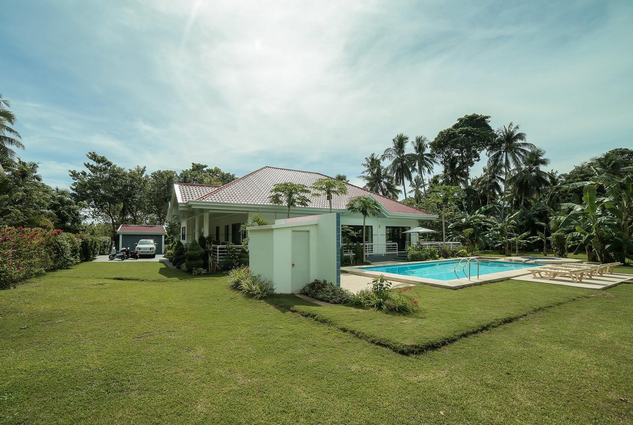 Bohol White House Bed & Breakfast Lila Exterior foto