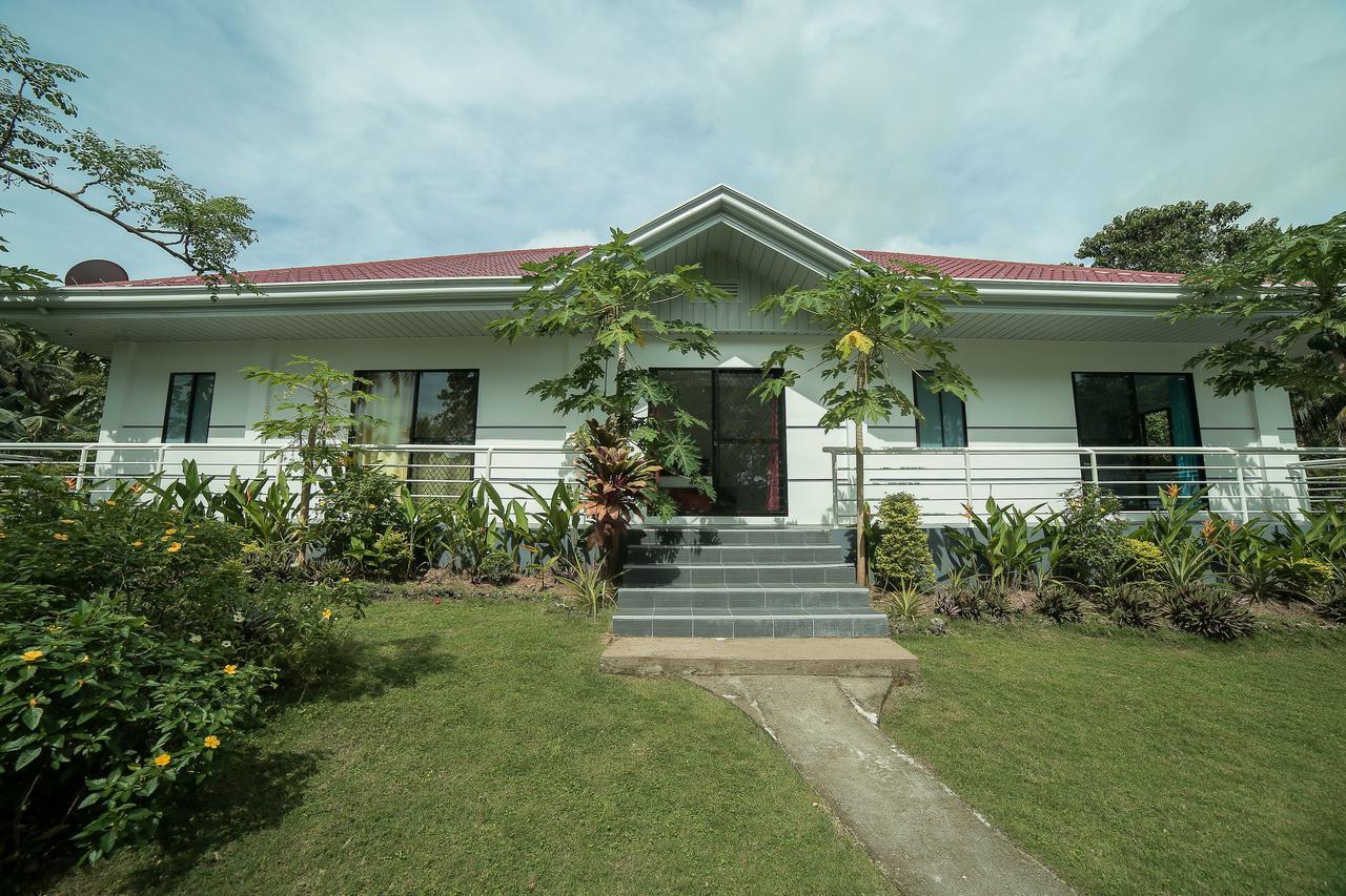 Bohol White House Bed & Breakfast Lila Exterior foto